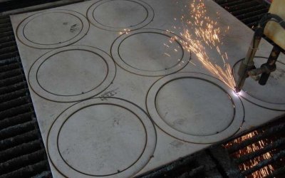防止不锈钢钢板零割厂家被划伤的对策